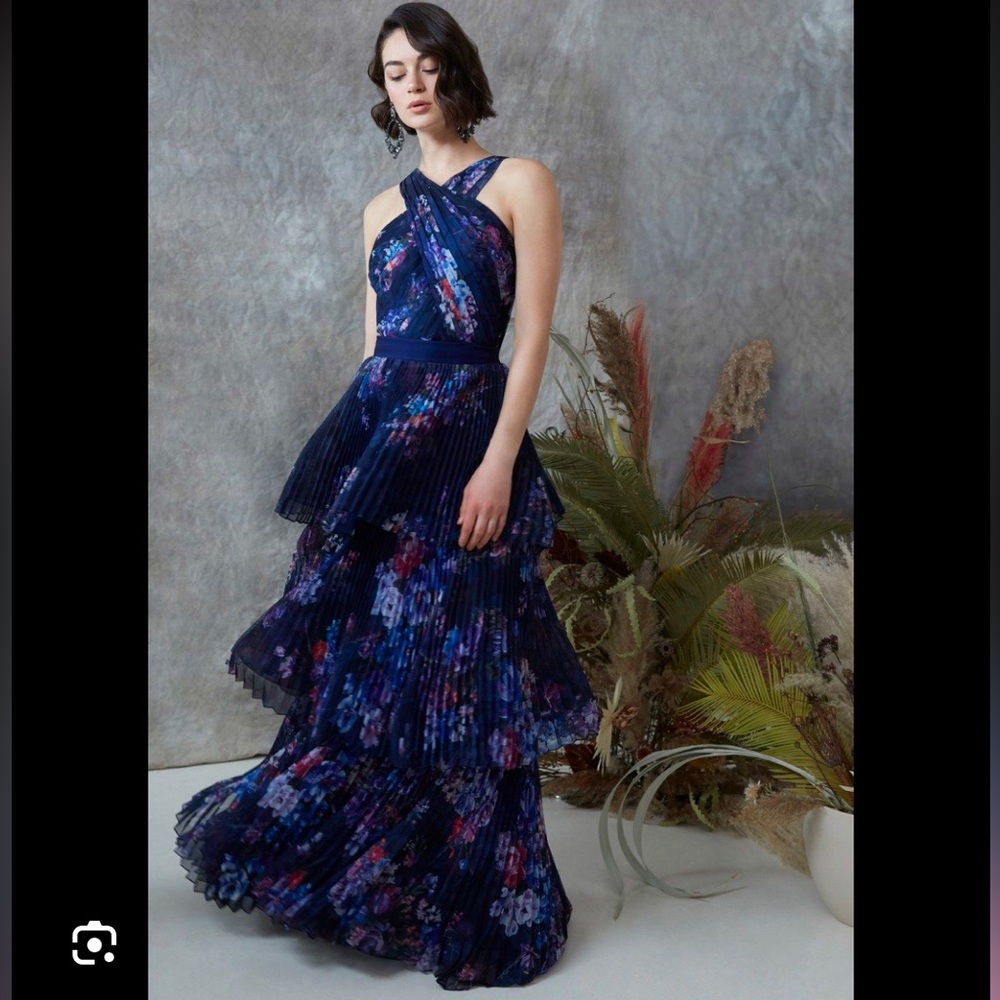 Marchesa Notte Halter Floral Pleated Navy Chiffon Gown Tiered‎ Romantic Formal-8